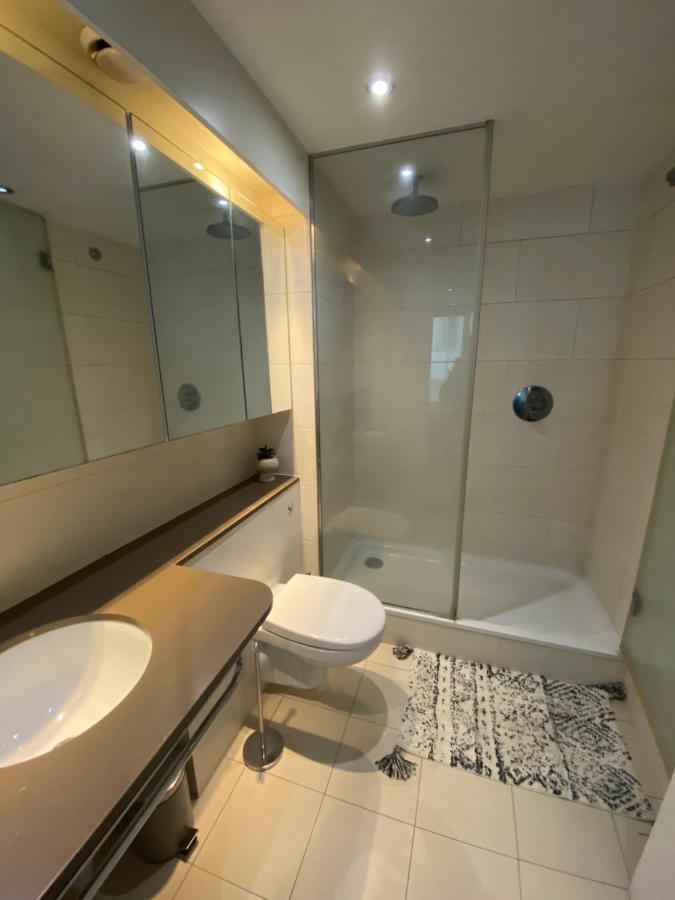 Апартаменты Royal Victoria Flat2 Лондон Экстерьер фото