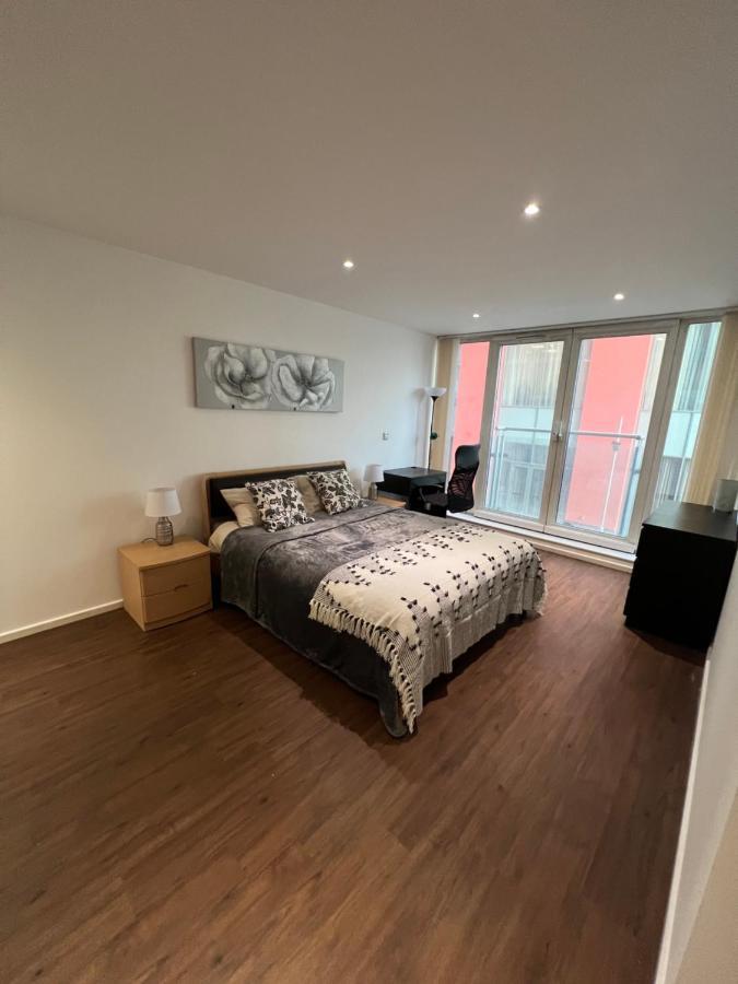 Апартаменты Royal Victoria Flat2 Лондон Экстерьер фото