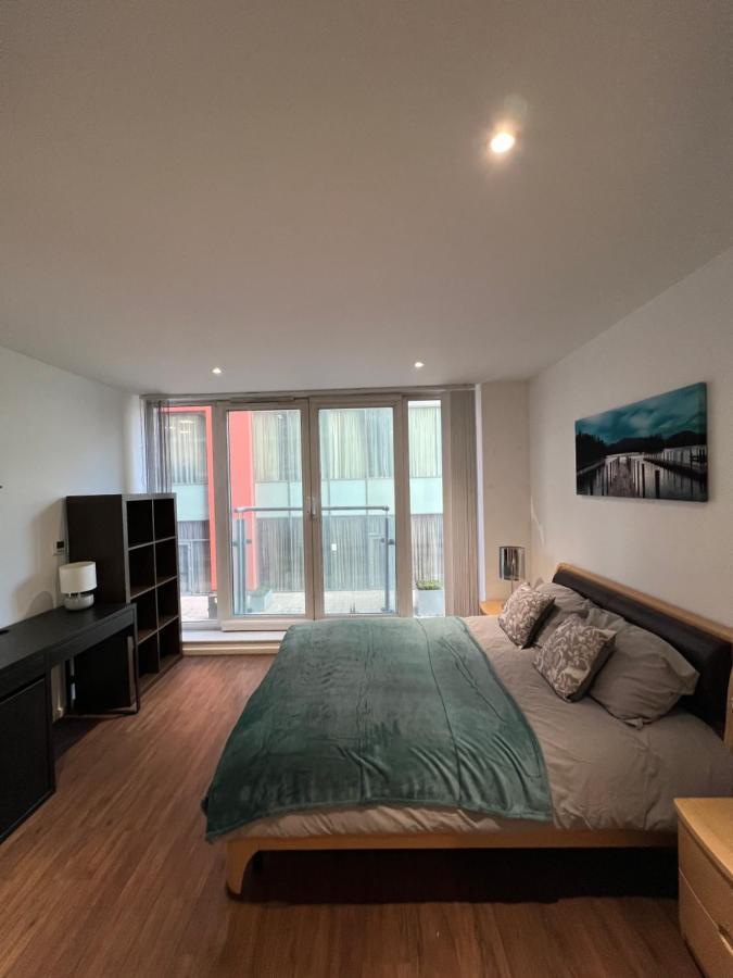 Апартаменты Royal Victoria Flat2 Лондон Экстерьер фото